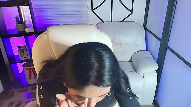 LilahAsh online show from January 23, 2025, 12:41 pm