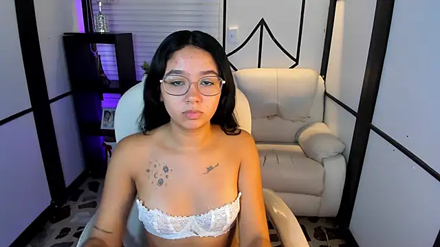 LilahAsh online show from January 10, 2025, 11:54 am