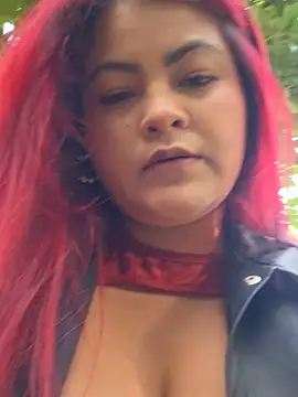 lia moon77 online show from October 7, 2025, 9:05 pm