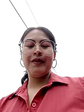 lara moon25 online show from March 13, 2025, 4:12 pm