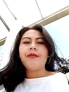 lara moon25 online show from January 19, 2025, 4:04 pm