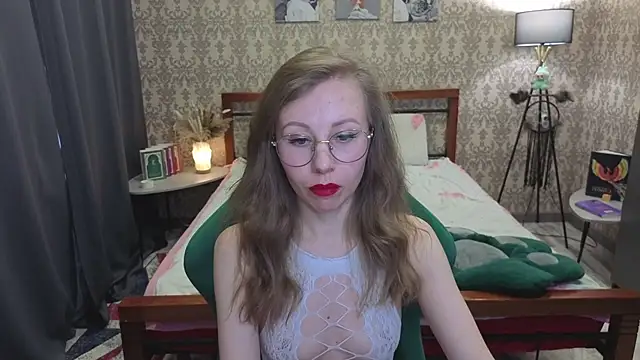 Lill Mary online show from April 7, 2026, 2:57 am