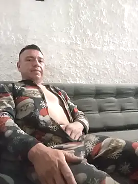 Snapshot of strip_1212 chatting on February 3, 2026, 7:13 am strip 1212 online show from February 3, 2026, 7:13 am