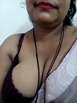 Snapshot of Nyra-23 chatting on September 29, 2025, 6:42 am Nyra-23 online show from September 29, 2025, 6:42 am