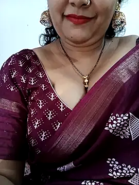 Snapshot of Nyra-23 chatting on November 7, 2025, 7:24 am Nyra-23 online show from November 7, 2025, 7:24 am