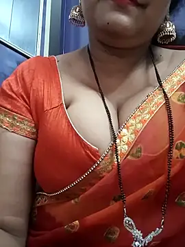 Snapshot of Nyra-23 chatting on October 13, 2025, 7:43 am Nyra-23 online show from October 13, 2025, 7:43 am