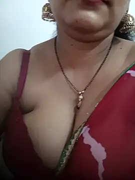 Nyra-23 online show from April 13, 2026, 7:01 am