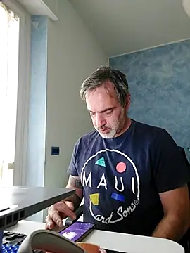 Marcolino183 online show from May 5, 2026, 7:22 am