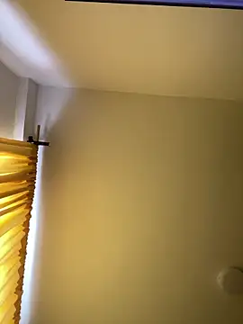 Snapshot of baby_lizy chatting on April 1, 2026, 8:39 pm baby lizy online show from April 1, 2026, 8:39 pm