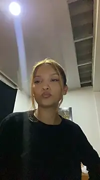 Snapshot of baby_lizy chatting on January 4, 2025, 12:27 am baby lizy online show from January 4, 2025, 12:27 am