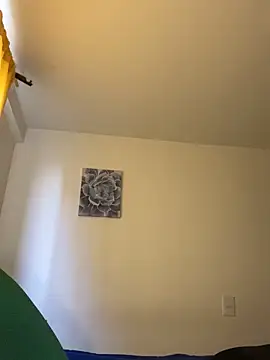 baby lizy online show from October 22, 2025, 9:03 pm