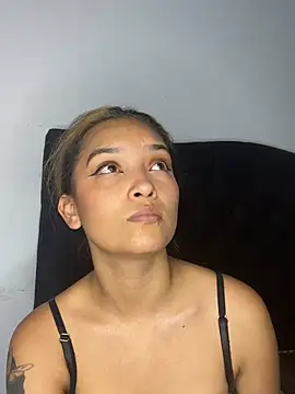 Snapshot of baby_lizy chatting on January 31, 2025, 10:21 pm baby lizy online show from January 31, 2025, 10:21 pm