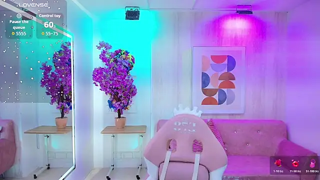 Gabby evanns online show from October 24, 2025, 12:04 pm