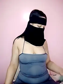 Salimasexyxh online show from April 23, 2026, 6:31 pm