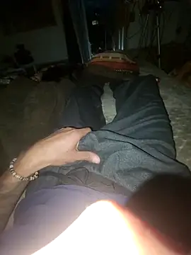 LargeDominoes online show from March 3, 2026, 6:31 am