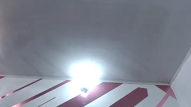 Kitten Hot  online show from November 30, 2025, 6:30 pm