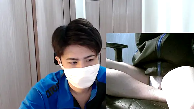 Snapshot of ryota_kkk chatting on December 1, 2025, 2:18 pm ryota kkk online show from December 1, 2025, 2:18 pm