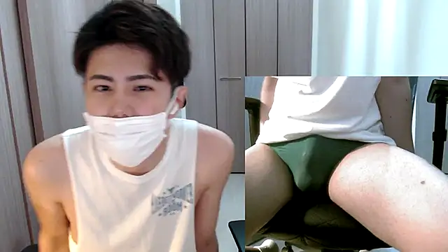 Snapshot of ryota_kkk chatting on October 31, 2025, 1:19 pm ryota kkk online show from October 31, 2025, 1:19 pm