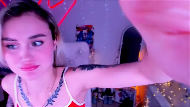  Ravenaa online show from February 4, 2025, 5:55 pm