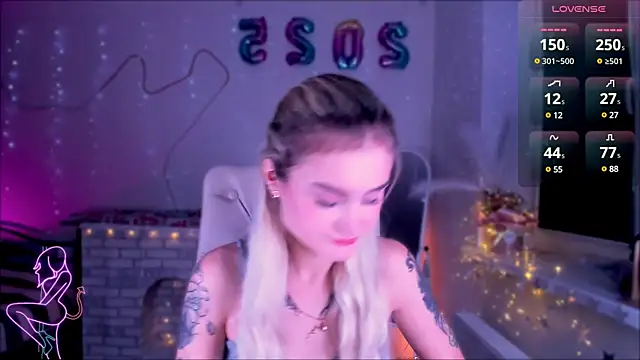  Ravenaa online show from January 20, 2025, 2:03 pm