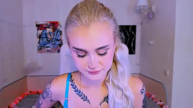  Ravenaa online show from November 9, 2025, 8:07 am