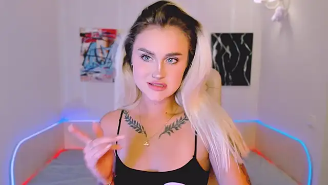  Ravenaa online show from September 26, 2025, 3:19 pm