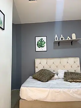 Soe Lara online show from December 4, 2025, 11:20 am