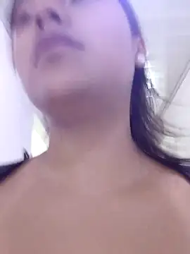 Catalehia Milk online show from January 9, 2026, 8:27 pm