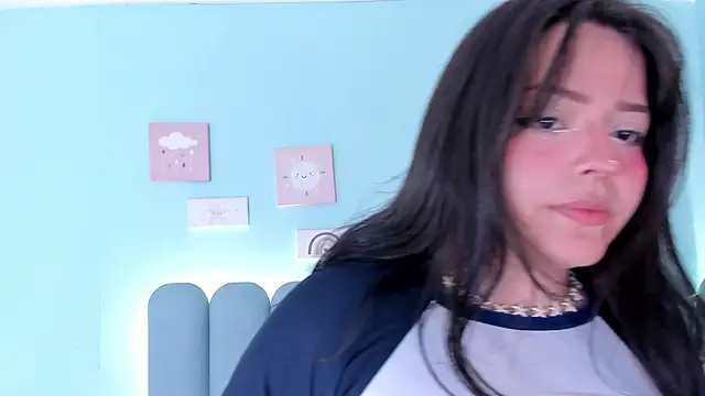 Snapshot of curvy_rousi chatting on September 23, 2025, 11:39 am curvy rousi online show from September 23, 2025, 11:39 am