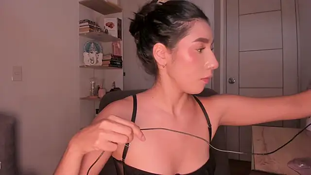 danna davis18 online show from June 26, 2026, 9:09 pm