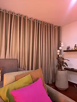 Snapshot of Alice_Biel chatting on March 28, 2026, 1:23 pm Alice Biel online show from March 28, 2026, 1:23 pm