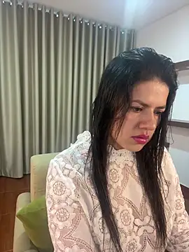 Snapshot of Alice_Biel chatting on February 23, 2025, 1:10 pm Alice Biel online show from February 23, 2025, 1:10 pm