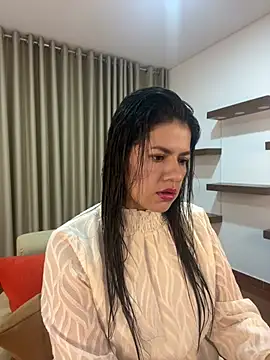 Snapshot of Alice_Biel chatting on February 10, 2025, 11:04 am Alice Biel online show from February 10, 2025, 11:04 am