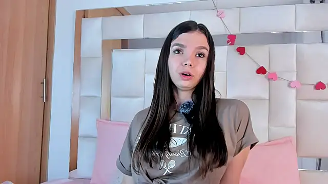 Snapshot of isabella_gomez11 chatting on March 2, 2026, 11:33 pm isabella gomez11 online show from March 2, 2026, 11:33 pm