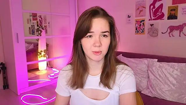 LindaRobertz online show from February 27, 2025, 6:02 am