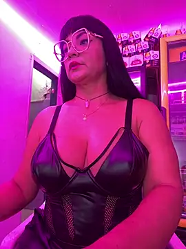 Snapshot of Hot_beauty__ chatting on February 18, 2026, 1:58 am Hot beauty online show from February 18, 2026, 1:58 am