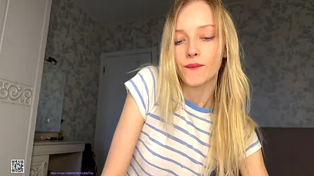 Evvie Summn1 online show from October 11, 2025, 12:50 pm