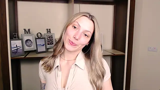 VanessaMay  online show from March 25, 2026, 5:12 pm