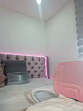 Snapshot of Anal_Luucia chatting on November 2, 2025, 12:21 pm Anal Luucia online show from November 2, 2025, 12:21 pm