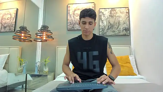 kieran derek online show from November 25, 2025, 12:33 am