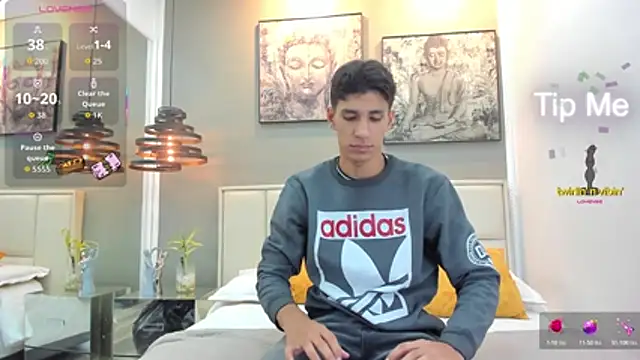 kieran derek online show from November 16, 2025, 11:26 am