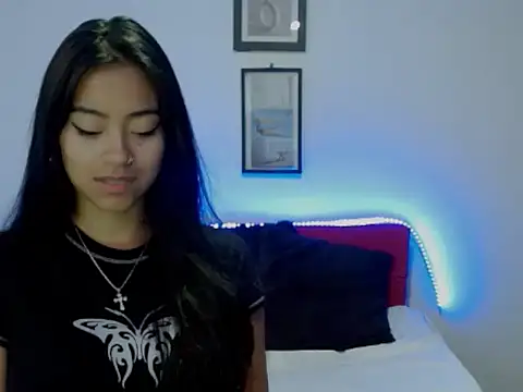 Snapshot of NatalyEscobar_lx chatting on February 2, 2026, 1:32 pm NatalyEscobar lx online show from February 2, 2026, 1:32 pm