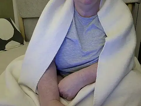 MarthaBriest online show from October 11, 2025, 4:46 am