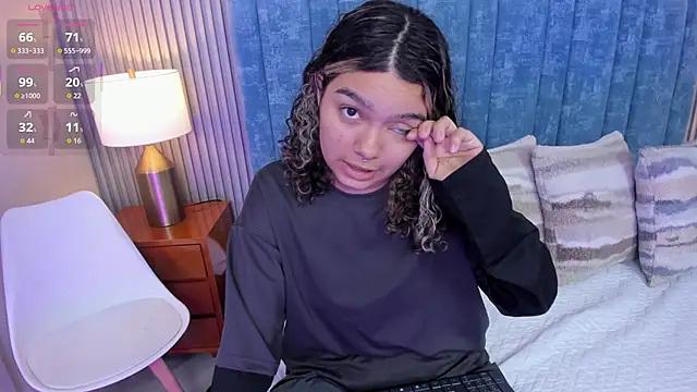 pretty sunlight  online show from March 5, 2026, 1:24 am