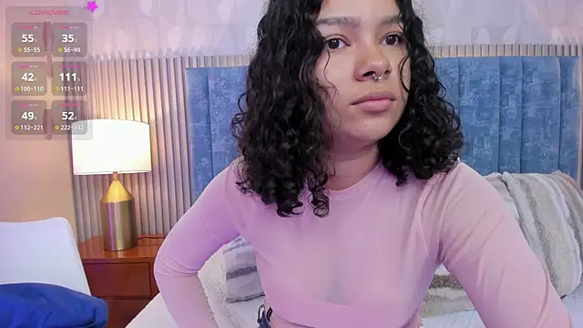 pretty sunlight  online show from November 23, 2025, 1:37 am