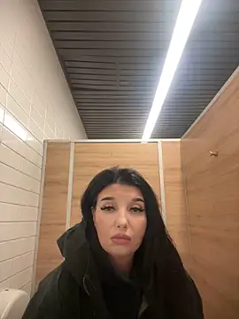 Tisha Busty online show from November 15, 2025, 12:31 pm