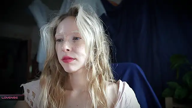  Phantom thread  online show from September 16, 2025, 9:21 am