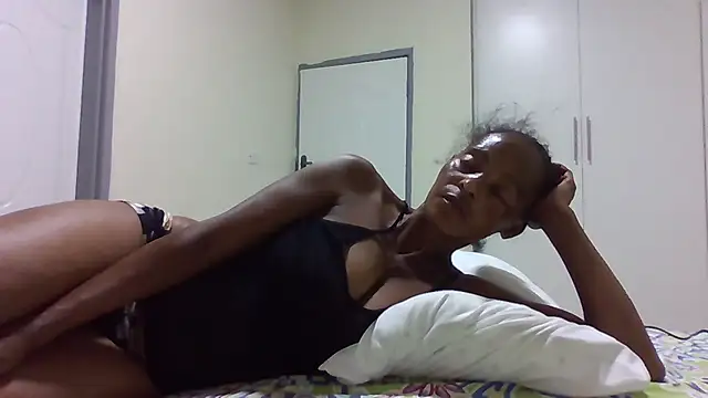 sweets 80 online show from October 22, 2025, 8:19 pm