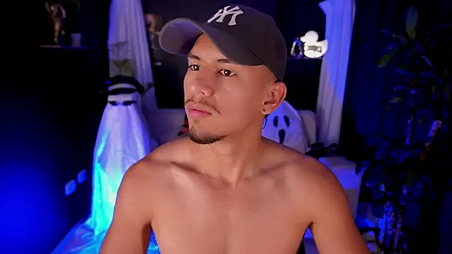 Aaronfox x online show from October 5, 2025, 12:40 pm