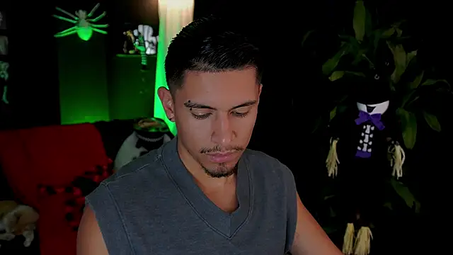 Aaronfox x online show from October 17, 2025, 6:10 pm